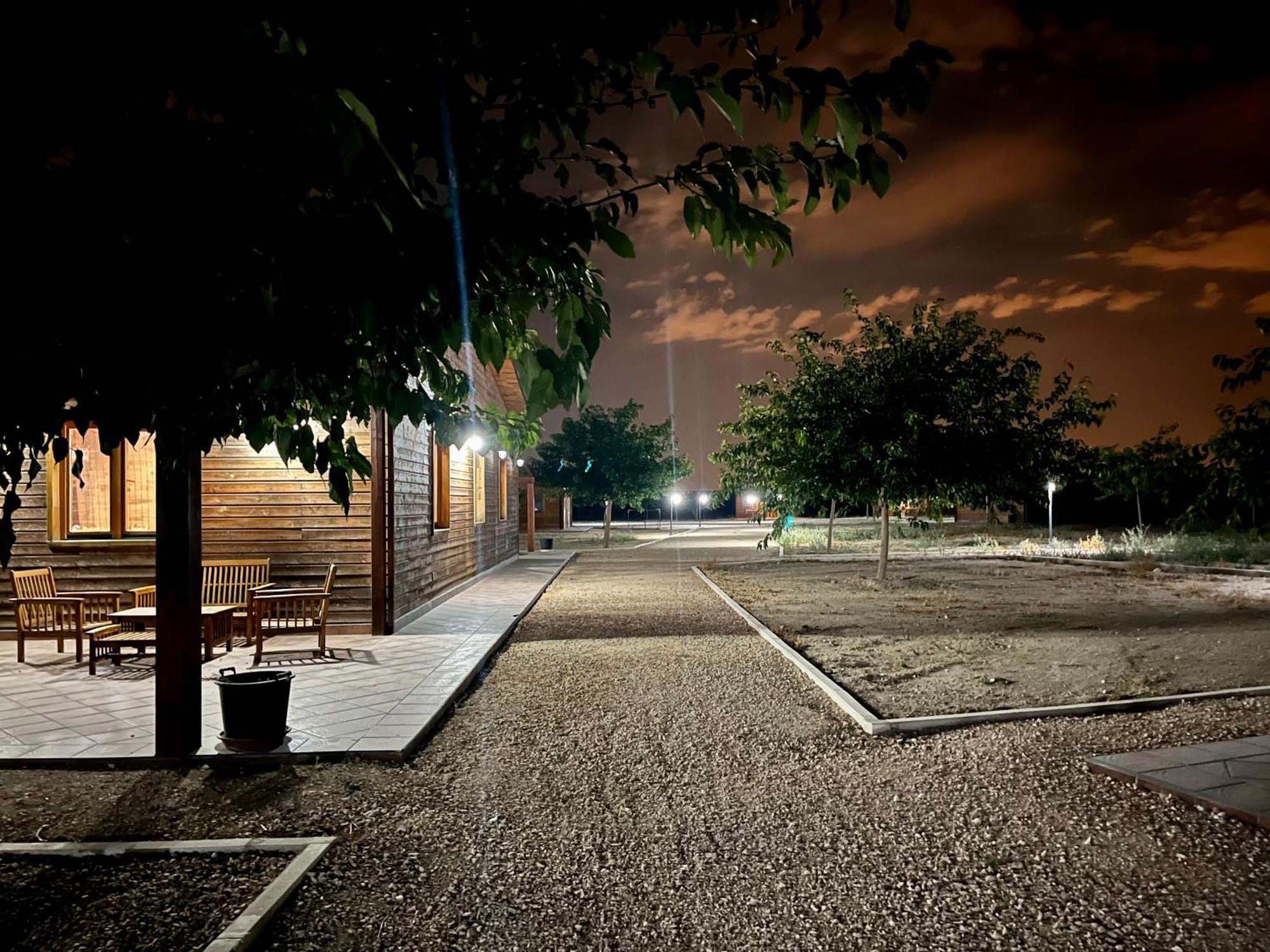 Granja Escuela Con Bungalows San Martín de la Vega Kültér fotó